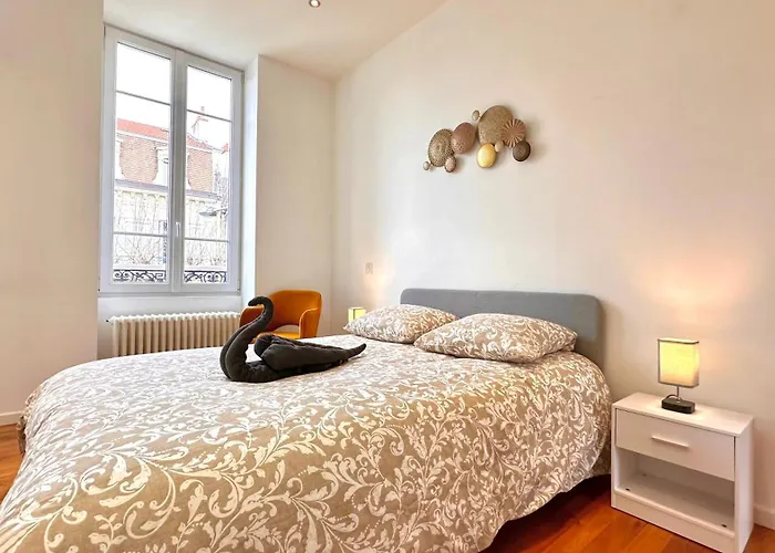 La Chouette De * Дижон